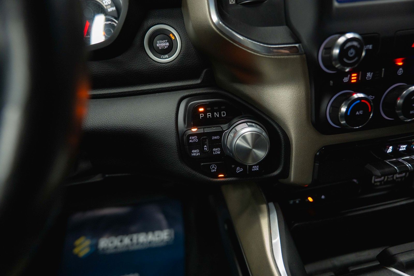 Fahrzeugabbildung Dodge RAM 5.7 V8 HEMI 4x4 LARAMIE Offroad AxleLock 19%