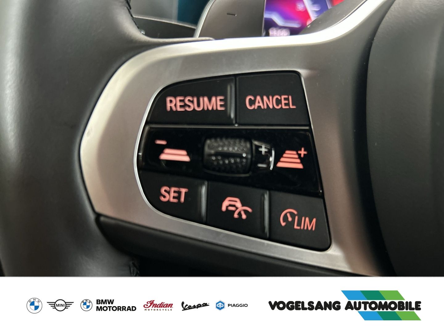 Fahrzeugabbildung BMW 320 d Lim.,M Sport,AHK,ACC,HIFI,Curved Display