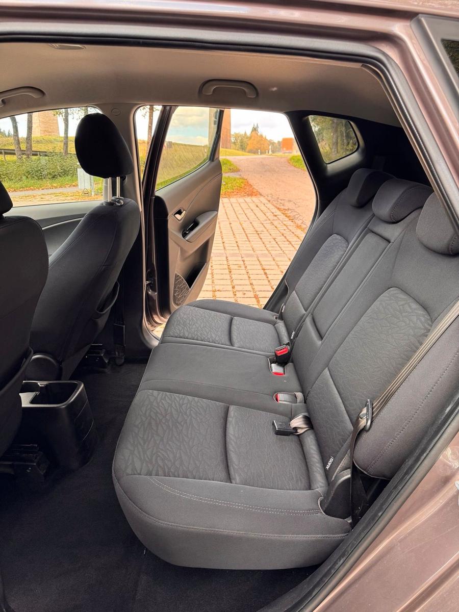 Hyundai ix20 2011 — photo 15