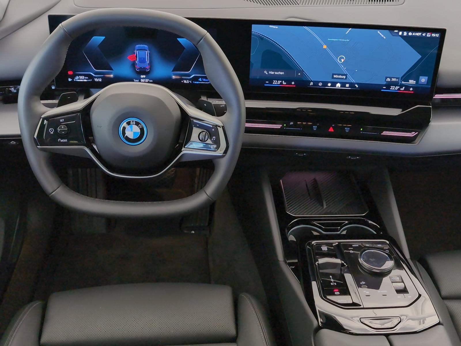 BMW 530e xDrive Touring Navi/LED/HiFi/PaAs+/Memory N