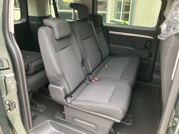 Opel Zafira Life - 11
