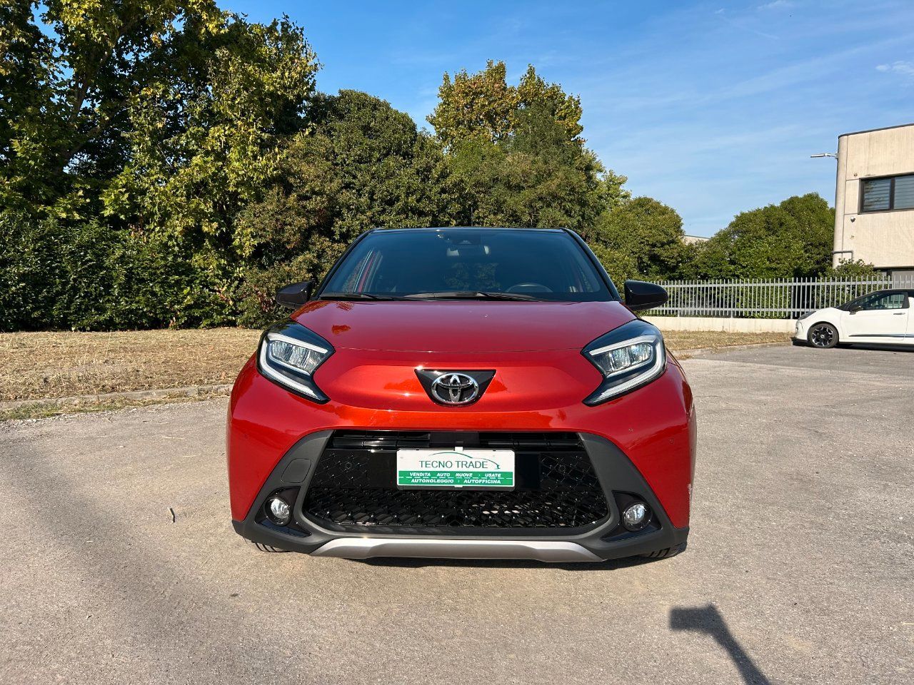 Toyota Aygo X 1.0 Lounge 72cv s-cvt imagem 2