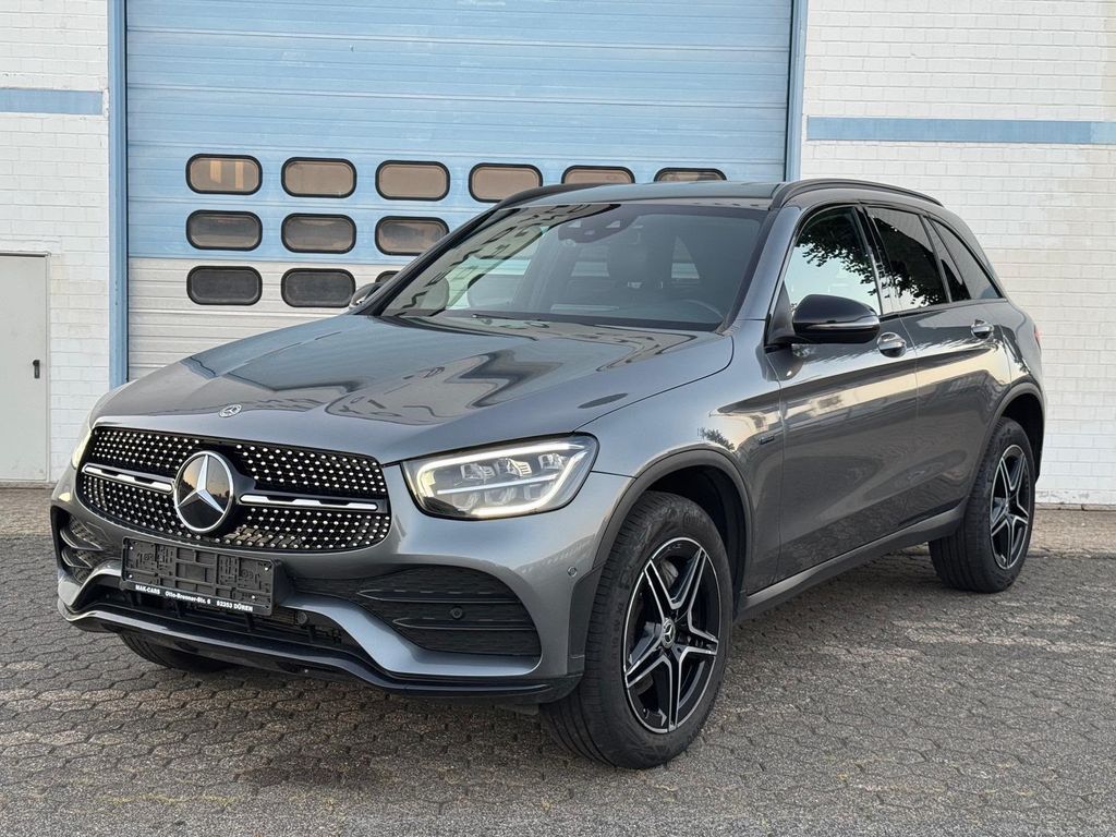 Image of Mercedes-Benz GLC 300