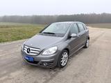 Mercedes-Benz B 200 AUTOMATIK*XENON*PDC*GARANTIE*UVM - gebrauchte Mercedes-Benz B 200 aus dem Jahr 2010