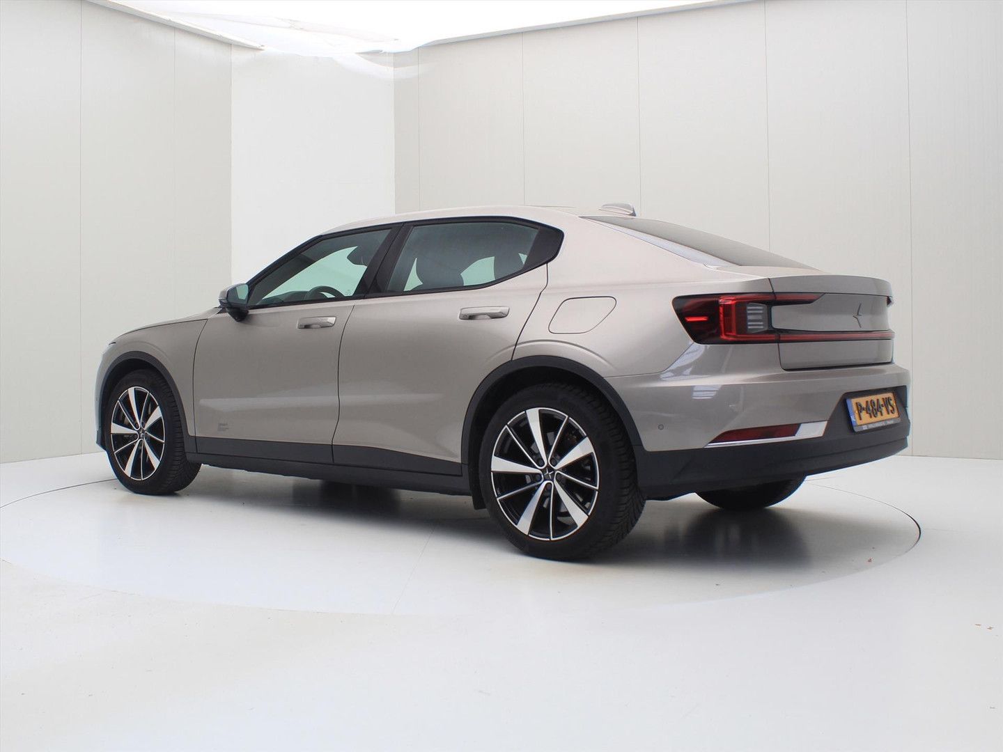 Polestar 2 Long Range Single motor 231pk 92.3% SoH [ WARM imagem 3