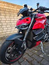 Ducati Streetfighter V4 | mit Garantie | sofort fahren - Ducati Motorräder in Köln