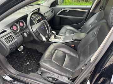 Volvo XC70 - 5