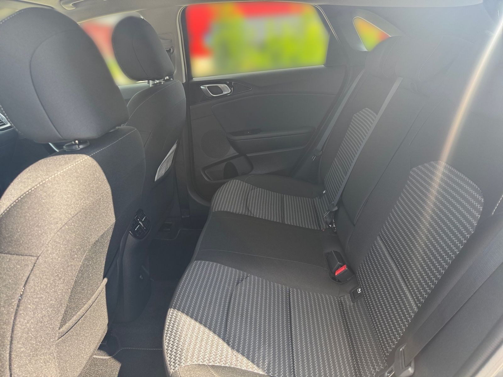 Fahrzeugabbildung Kia CEED_5 1.0T 48V DCT 100 ULTIMATE STY JBL    JUNI