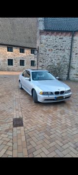 BMW 525i E39 - BMW: E39