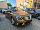 Mercedes-Benz B 200 CDI Leder/ Navi/ Kamera / 1.Hand !! - Mercedes-Benz B 200: Cdi