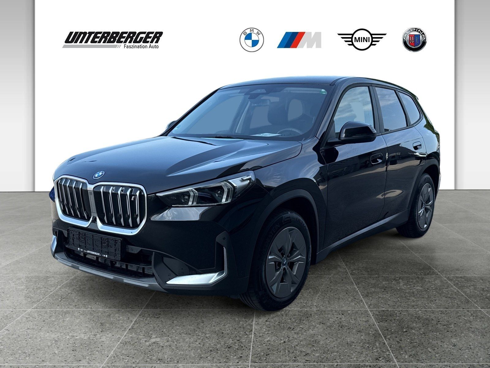 BMW iX1 xDrive30 HUD SHZ LED