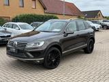 Volkswagen Touareg 3.0 V6 TDI+1. Hand+Kamera+TÜV,Servie neu - Volkswagen Touareg: Allradantrieb