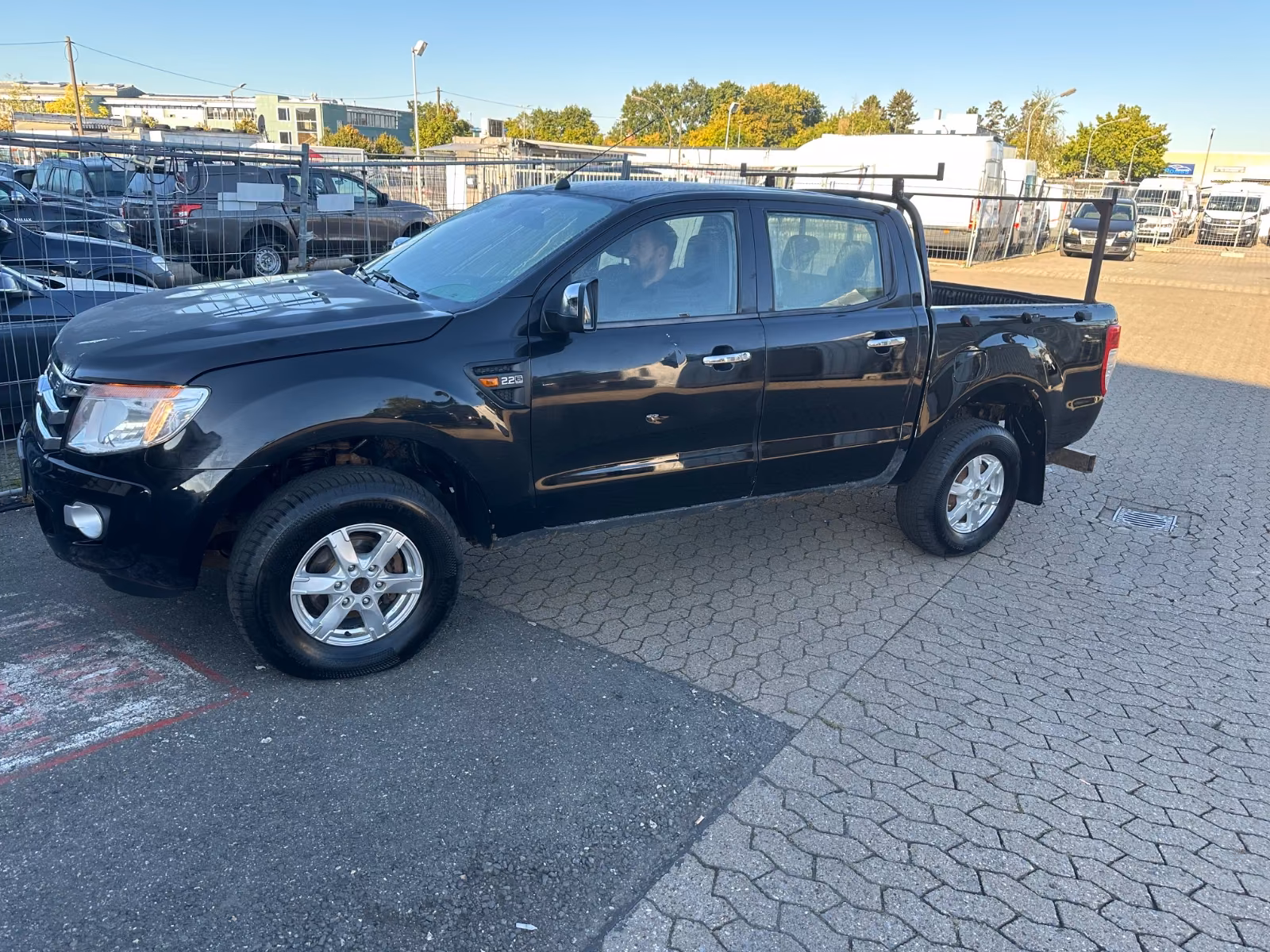 Ford Ranger Double Cabine  2.2 150ch BVM - 4x4 - Climatisation - Attelage - Sièges chauffants