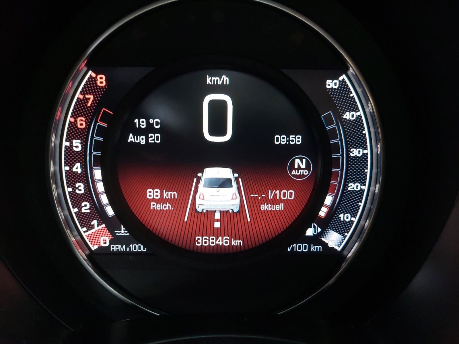 Abarth RED EDITION CARPLAY PDC SPORT-FAHRWERK – Bild 13
