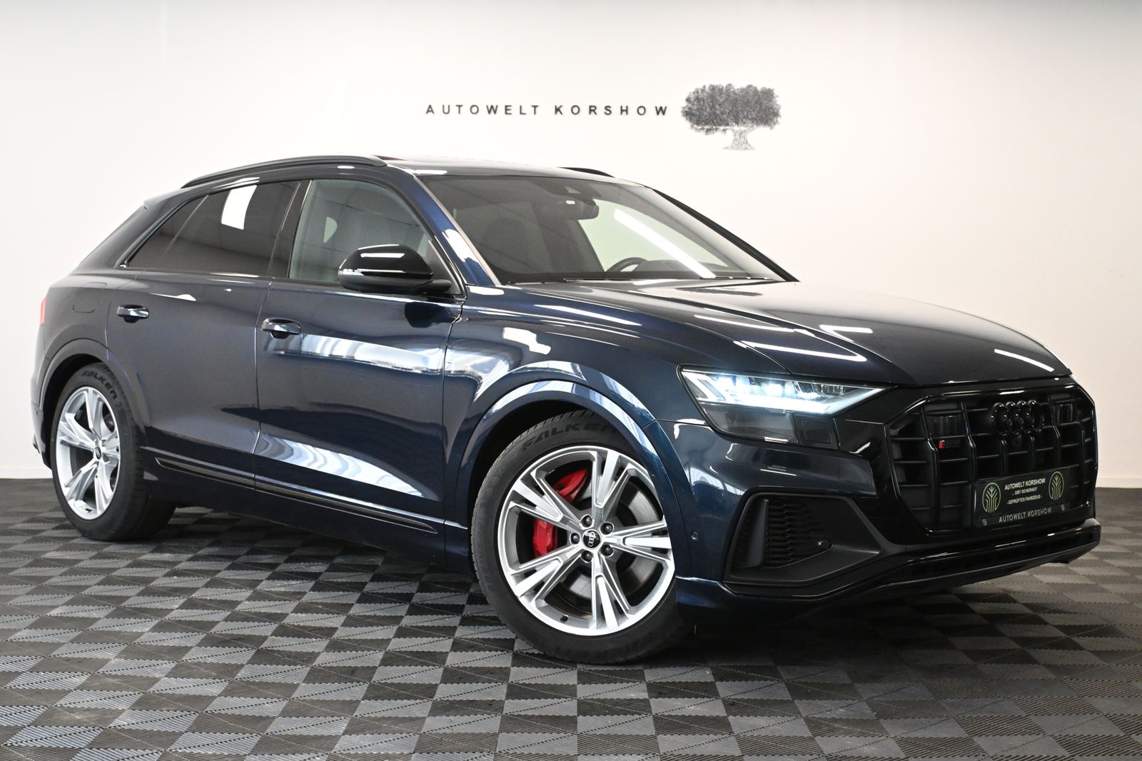 AUDI SQ8 4.0 TFSI Quattro *MATRIX*PANO*AHK*360°KAM*