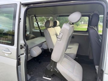 Volkswagen T5 Transporter - 11