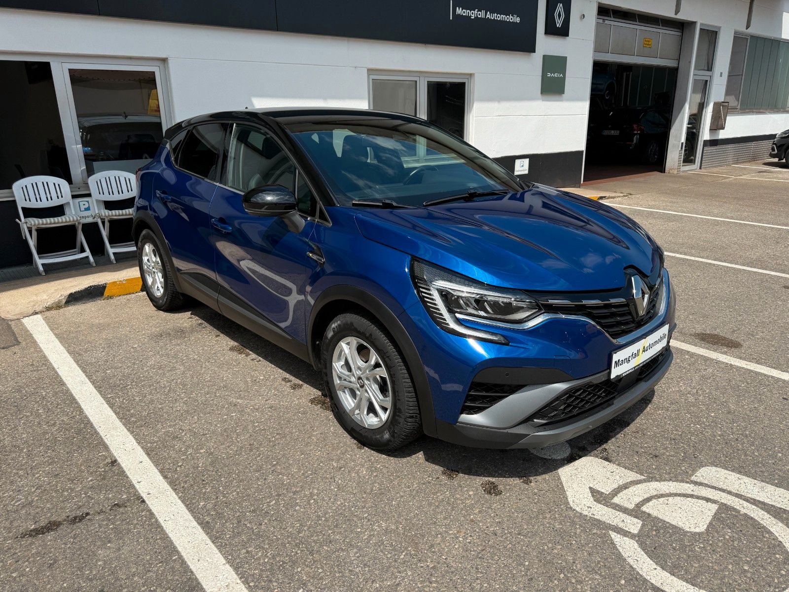 Renault Captur Mild Hybrid 160 EDC R.S. Line imagem 3