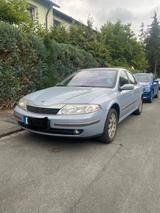 Renault Laguna Authentique 1.8 16V mit Anhängerkupplung - Renault Laguna: Authentique