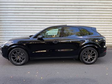 Porsche Cayenne - 2