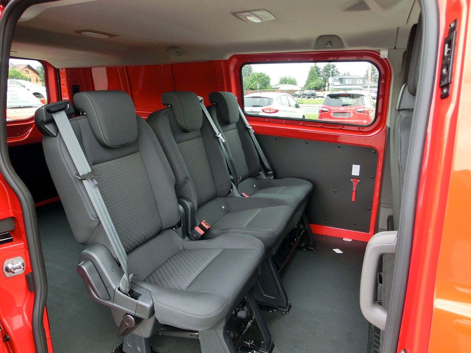 Fahrzeugabbildung Ford Transit Custom Kasten Pkw 320 L2 MHEV