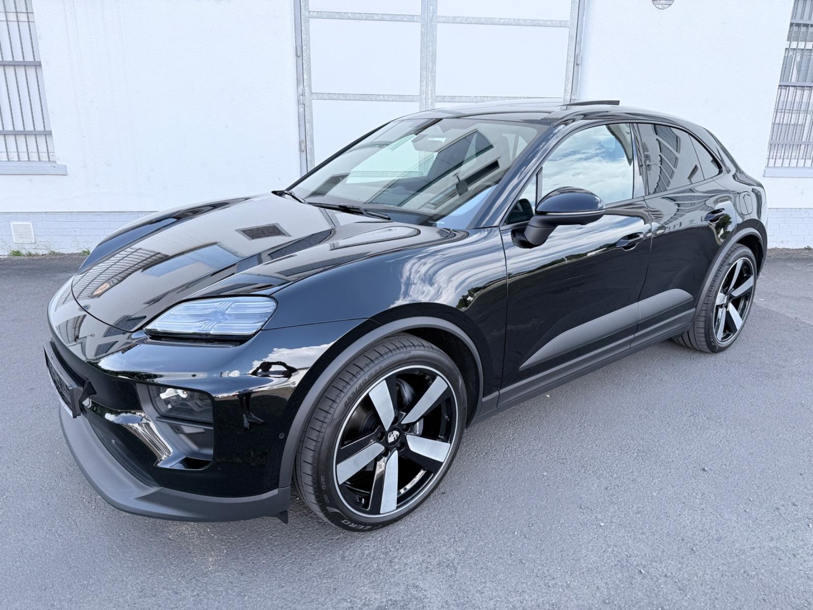 Porsche Macan Electric*Luftf*Pano*Chr*Beifahrerd*Alu22*