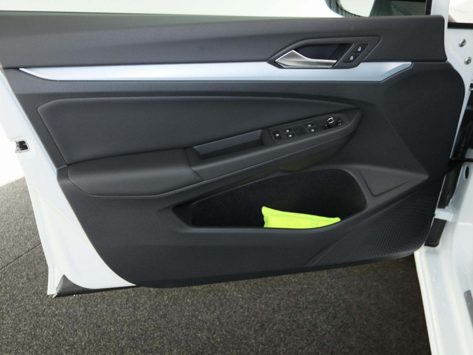 Volkswagen Golf VIII 1.5 eTSI Energy ACC NAVI KAMERA SHZ, миниатюра 15
