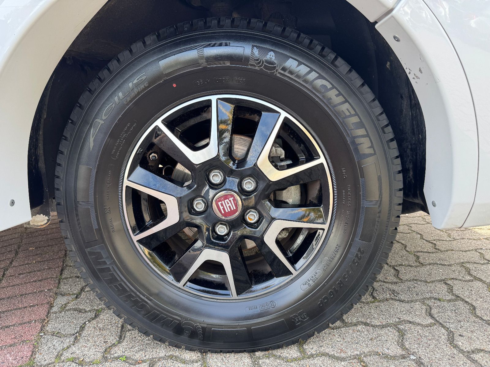 Fahrzeugabbildung Rapido ITINEO SB 740 SPIRIT EDITION LUFTFEDERUNG 2KLIMA