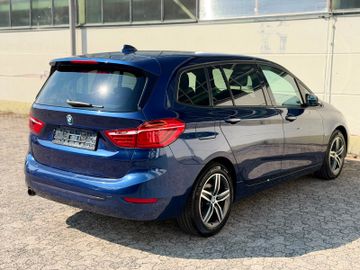 BMW 218 - 6