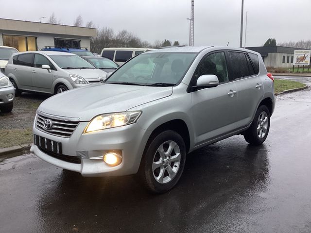 Toyota RAV 4 2,2 D-4D 150 T2 5d