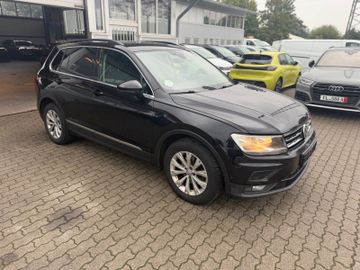 Volkswagen Tiguan - 2