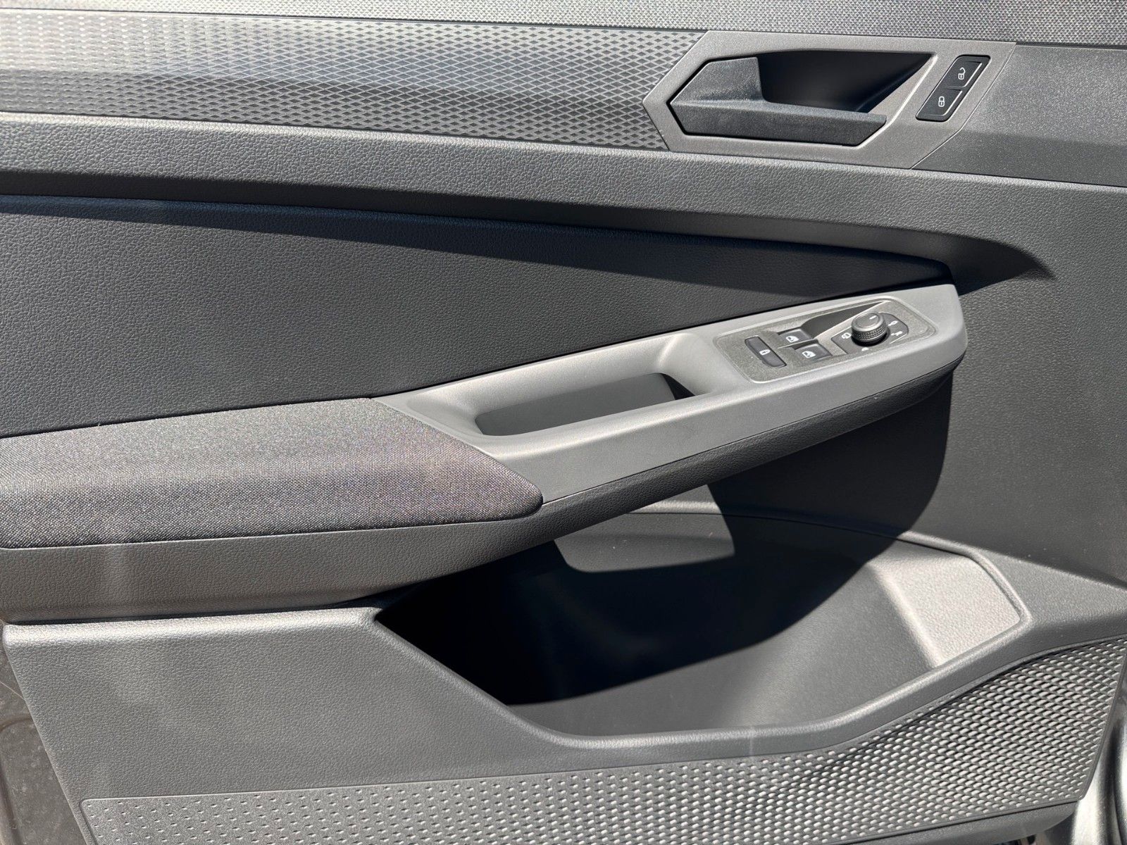 Fahrzeugabbildung Volkswagen Caddy Maxi 1.5 TSI