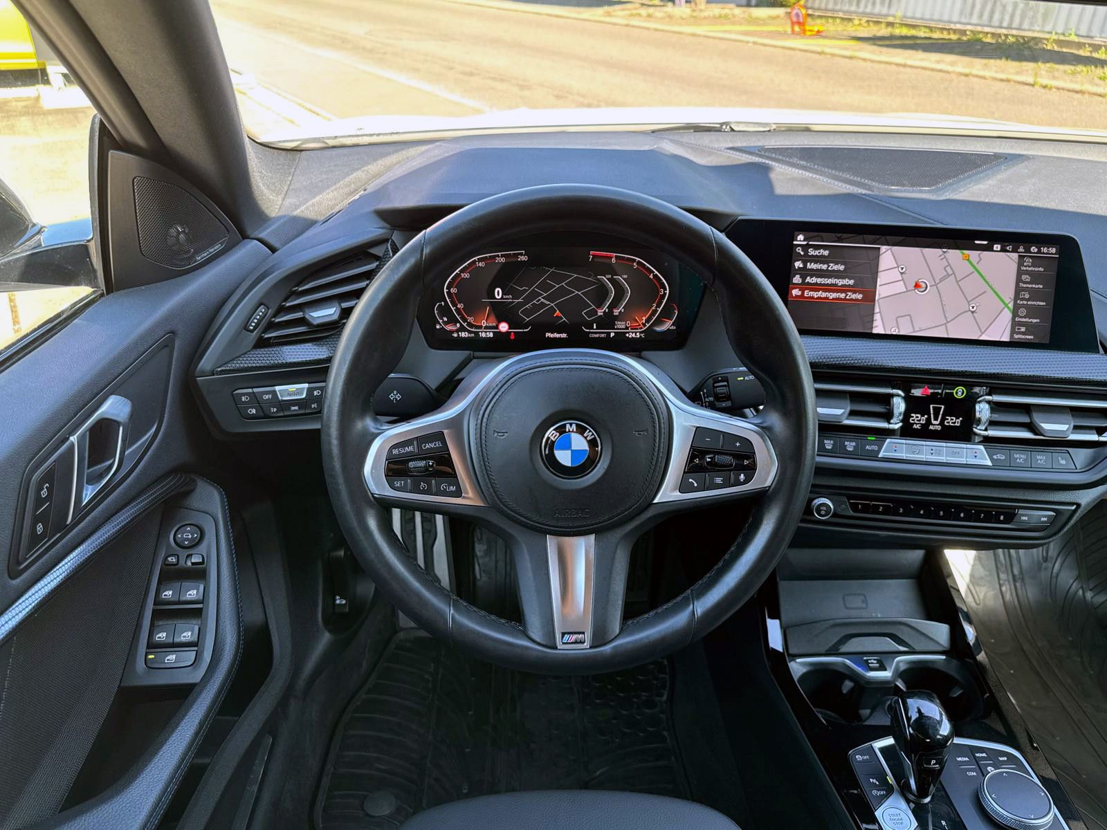 Fahrzeugabbildung BMW 220i Gran Coupé Steptr. M-Sport LED H&K KAM SHZ