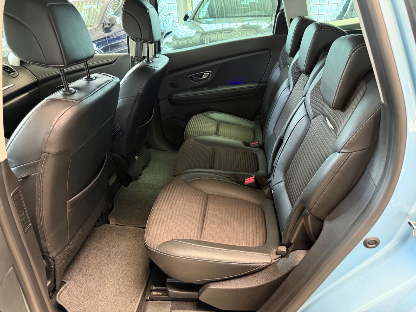 Fahrzeugabbildung Renault Scenic IV Grand BOSE Edition
