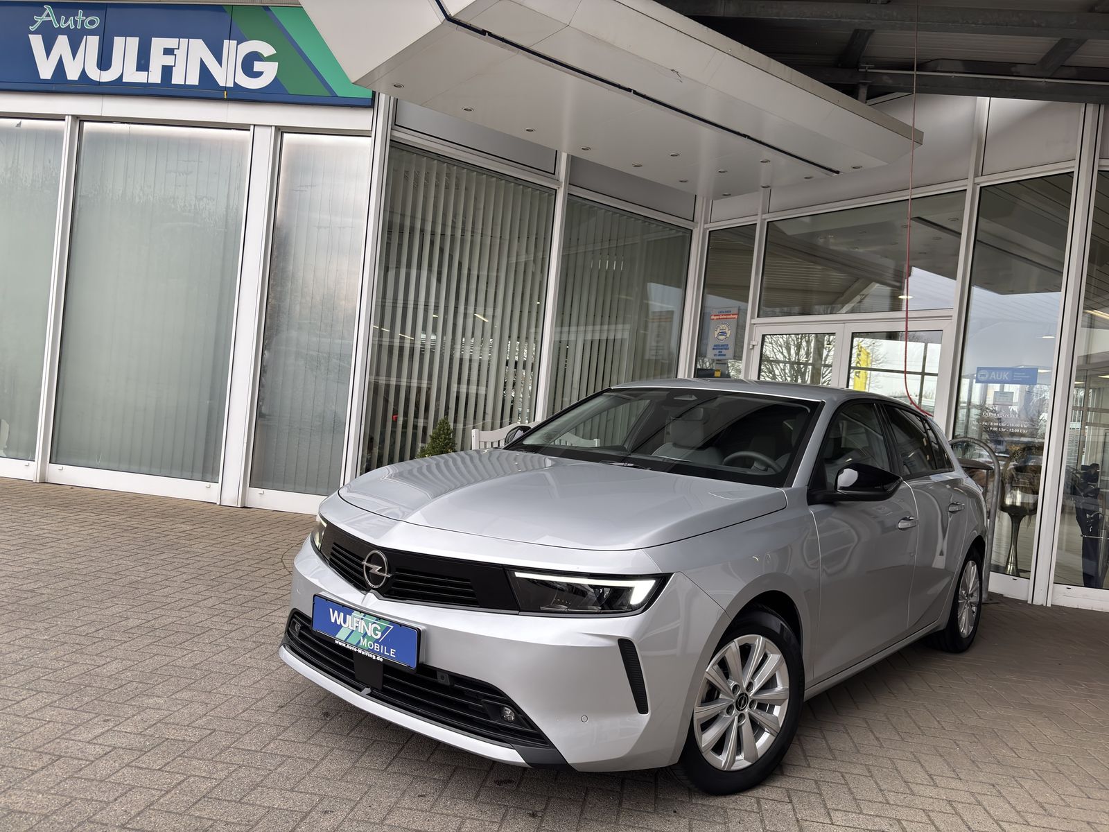 Opel Astra 1.2Turbo Lim. Edition LED CAM NAVI ACC DAB