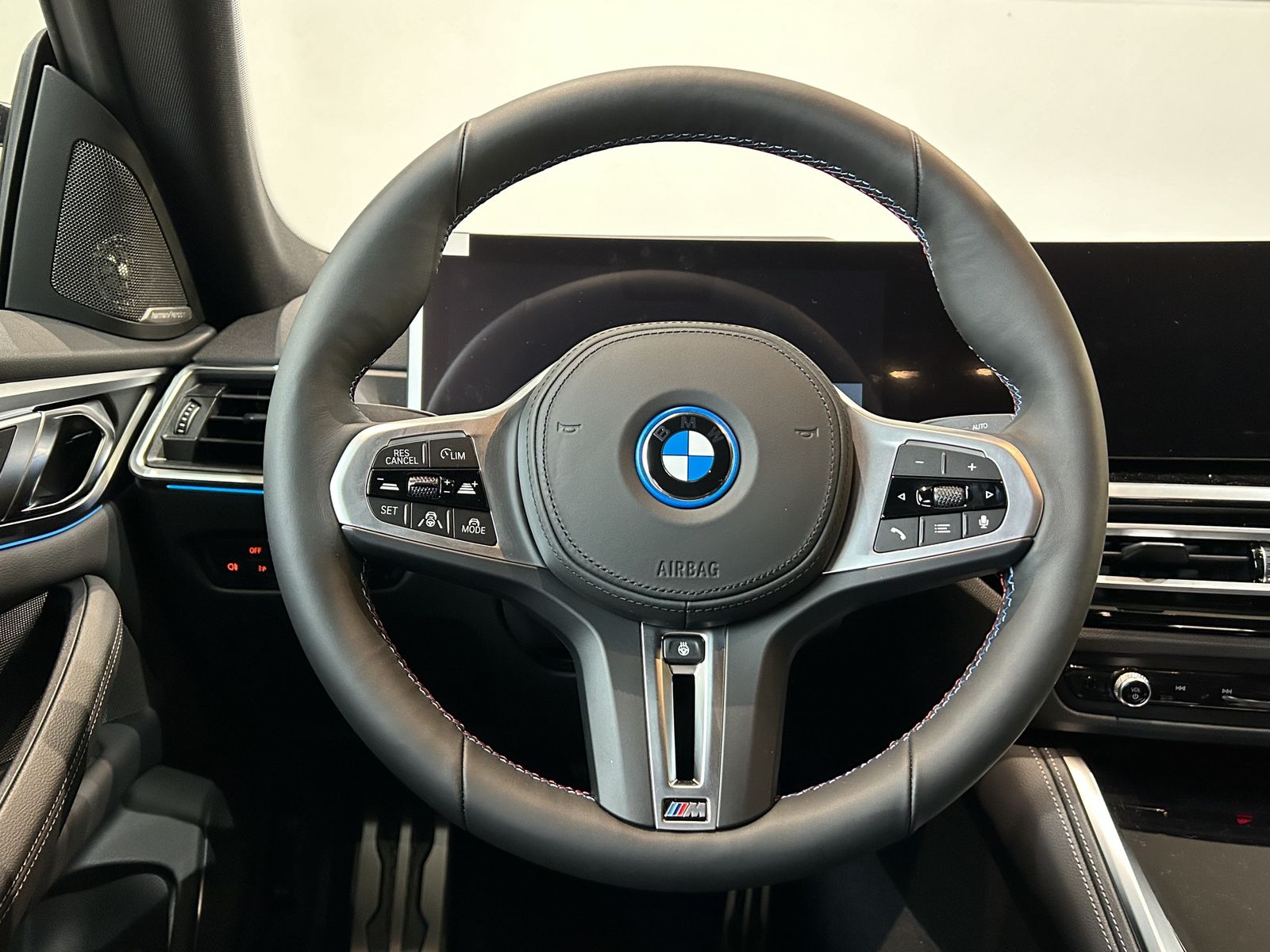 Fahrzeugabbildung BMW i4 M50 Sitzbelüftung, 20"M Leichtmetallräder