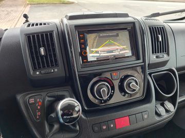 Fahrzeugabbildung XGO Dynamic 27 - 9G AUTOMATIK 140PS + 6 SCHLAFPLÄTZE