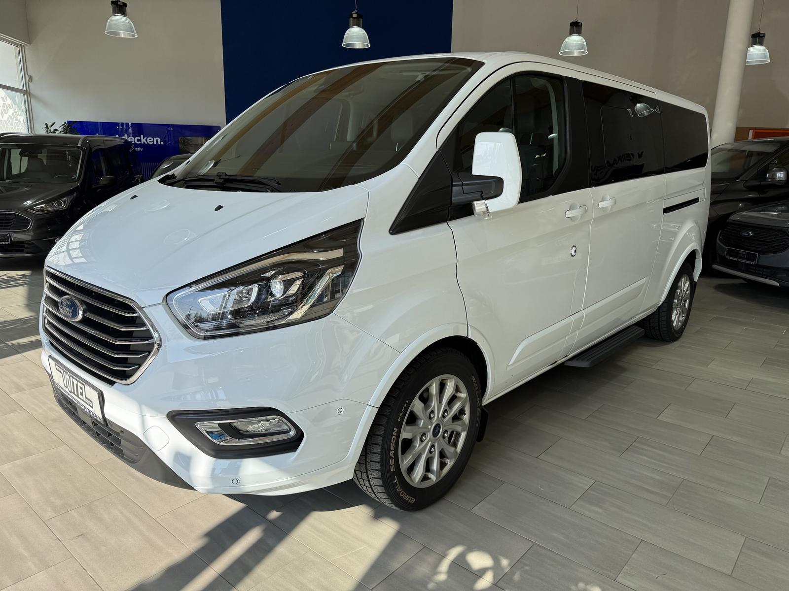 Ford Tourneo Custom L2 Titanium
