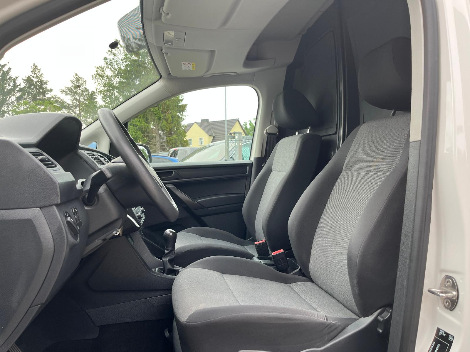 Volkswagen Caddy Maxi Sitzh. AHK