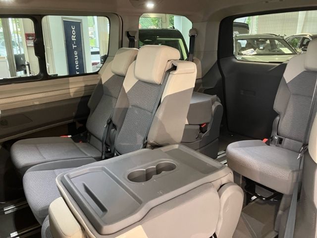 Fahrzeugabbildung Volkswagen Multivan T7 LIFE NAVI RFK SHZ PDC
