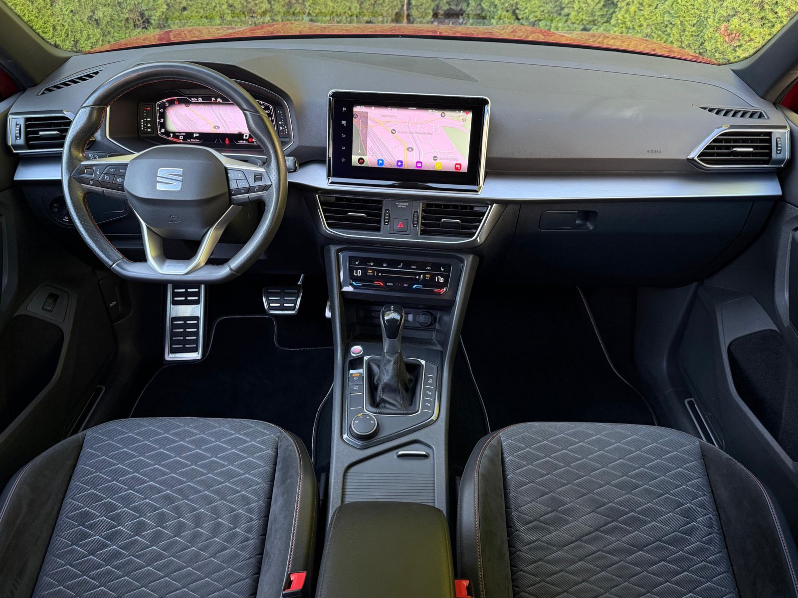 Fahrzeugabbildung SEAT Tarraco 2.0TDI DSG FR LED+NAV+ACC+CARPl+SHZ+MEMO