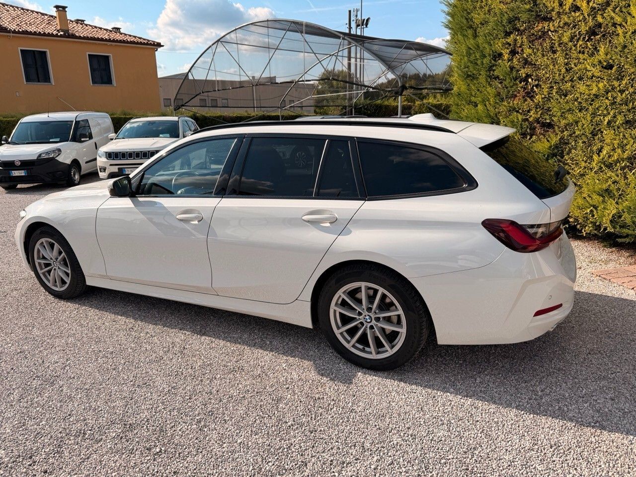 BMW Bmw 316 d Touring 316d mhev 48V auto 2.0d 122 cv imagem 3