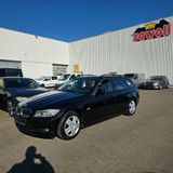 BMW 318 .i LEDER TÜV 4.27 NAVI PANO XENON AHK ALU KL - BMW 318 aus 2010: 318i