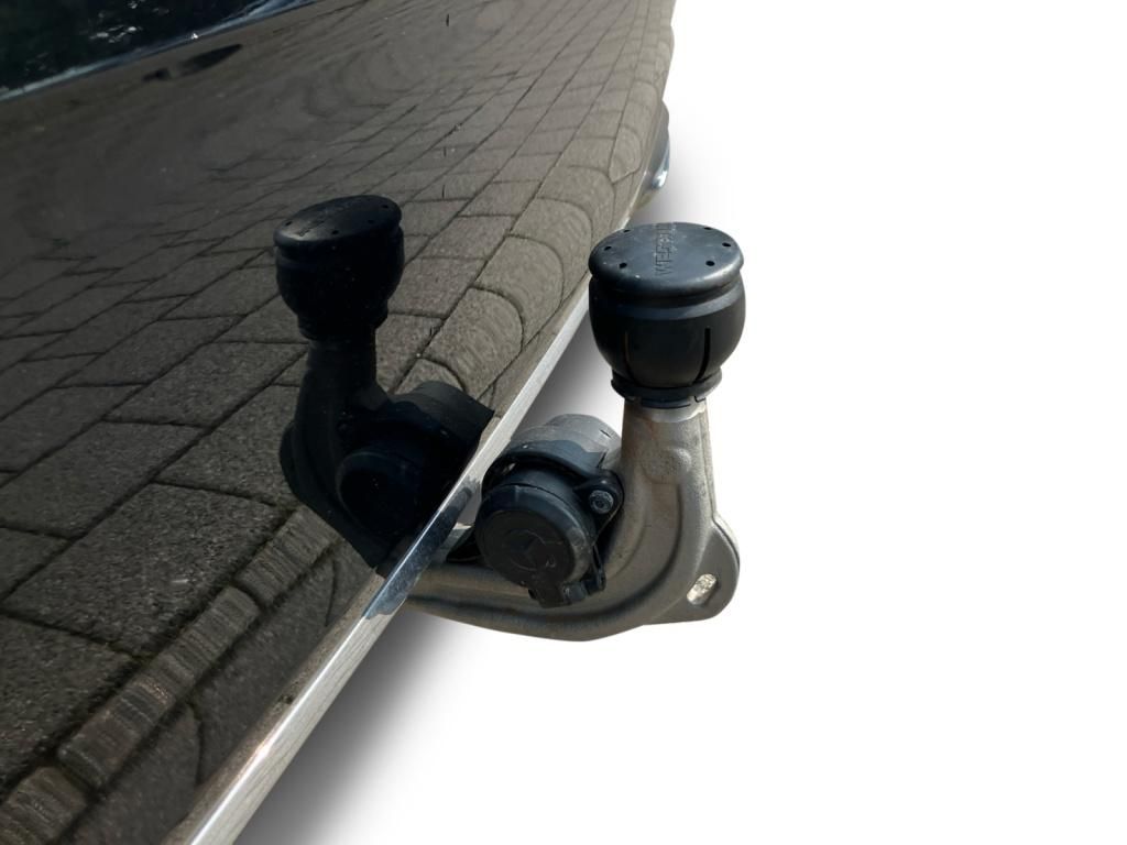 Fahrzeugabbildung Mercedes-Benz A 200 Kompaktlimousine AMG*LED*SpurH*SHZ*PDC*RFK