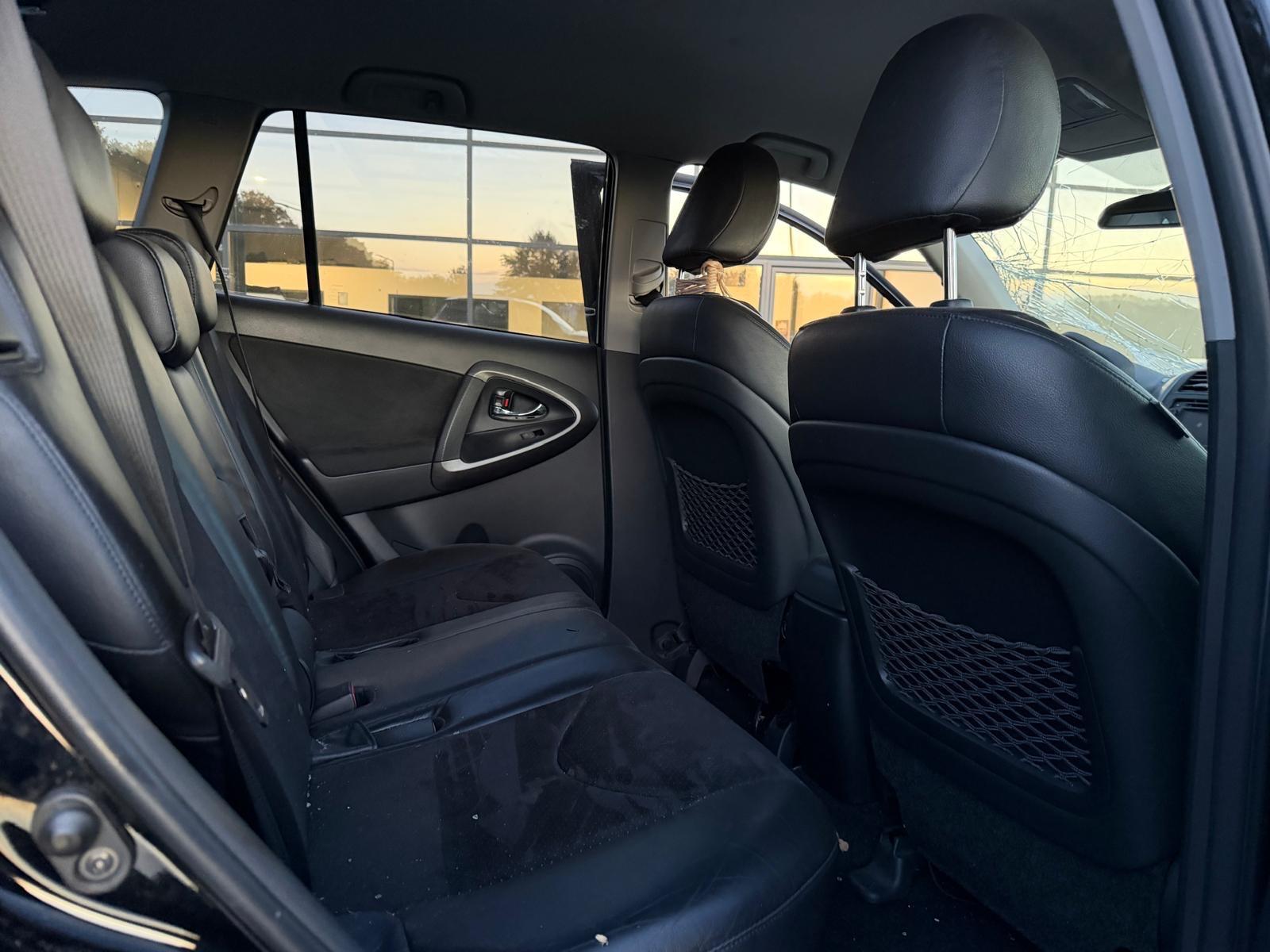 Toyota RAV4 2012 — photo 9