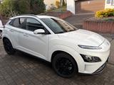 Hyundai KONA Elektro ELEKTRO 100kW - - Hyundai KONA Elektro von privat