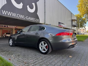 Jaguar XF - 4