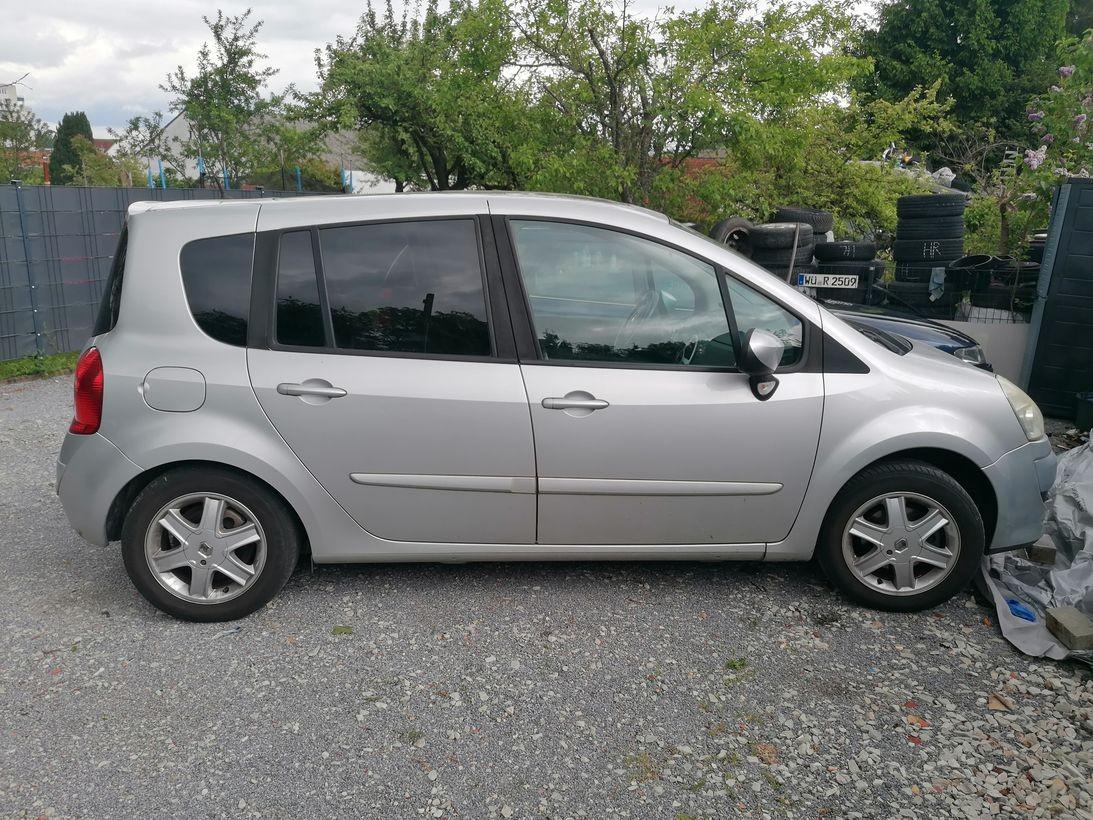 Renault Dynamique-Pano.1A.1Hand.TÜ+Zahnriem.neu
