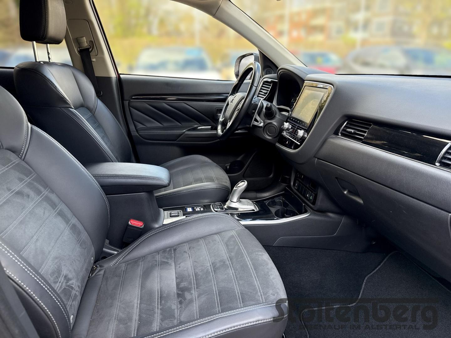 Mitsubishi Outlander 2.4 PHEV Basis Spirit 4WD Ganzjahresre