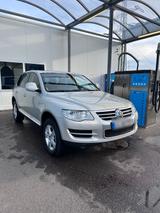 Volkswagen Vw Touareg 3.0 TDI - gebrauchte VW Touareg aus dem Jahr 2009