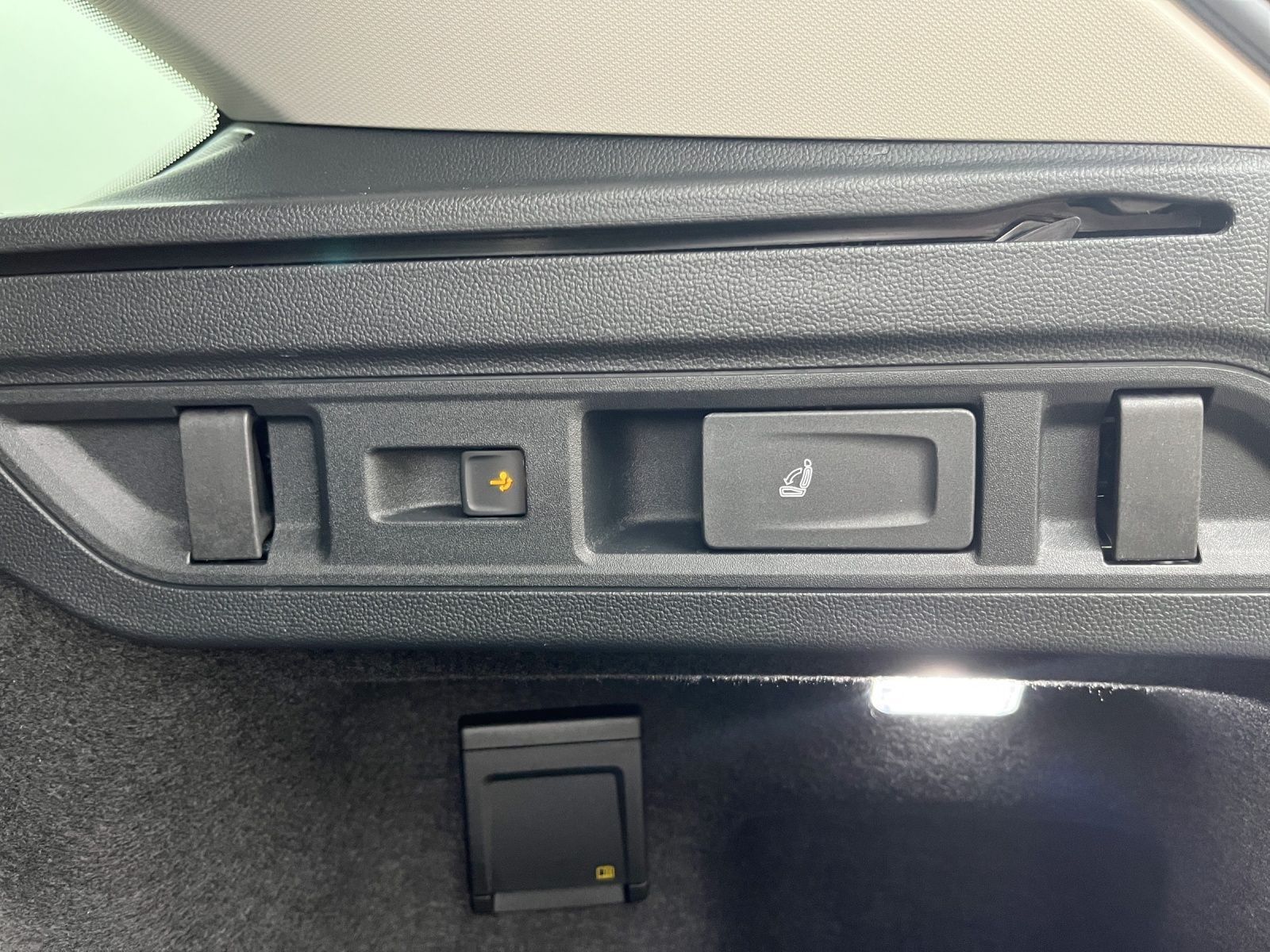 Volkswagen Passat Variant - Bild 20